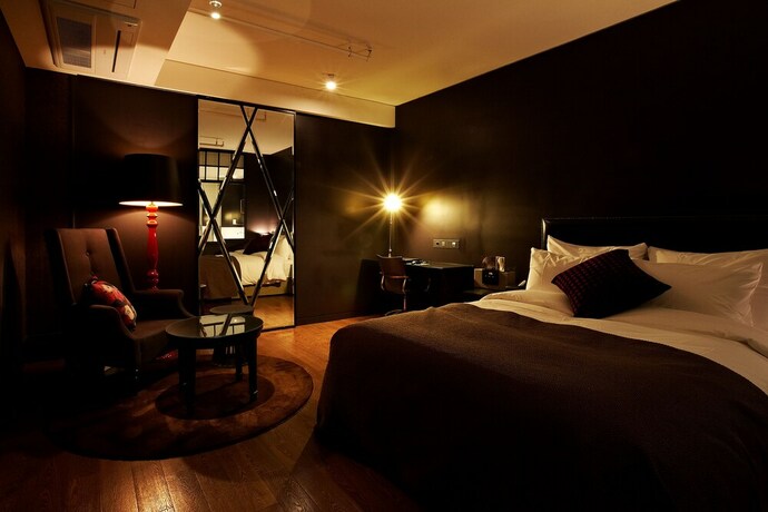 Imagen de la habitación del Hotel Lee Design. Foto 22