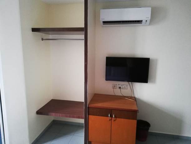 Imagen de la habitación del Hotel Lee. Foto 10