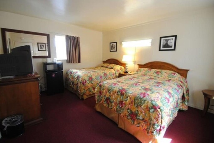 Imagen de la habitación del Hotel Lee High Inn. Foto 9