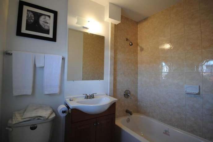 Imagen de la habitación del Hotel Lee High Inn. Foto 11