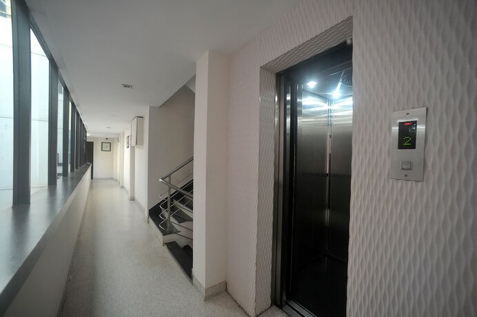 Imagen general del Hotel Lee International. Foto 4