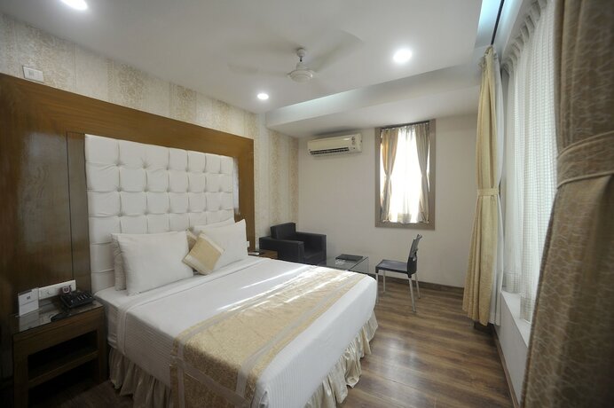 Imagen de la habitación del Hotel Lee International. Foto 19