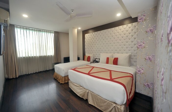 Imagen de la habitación del Hotel Lee International. Foto 20