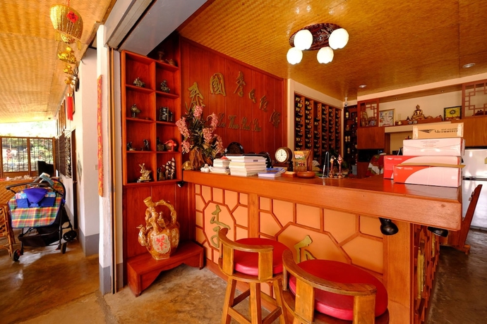 Imagen de los interiores del Hotel Lee Wine Ruk Thai Resort. Foto 19