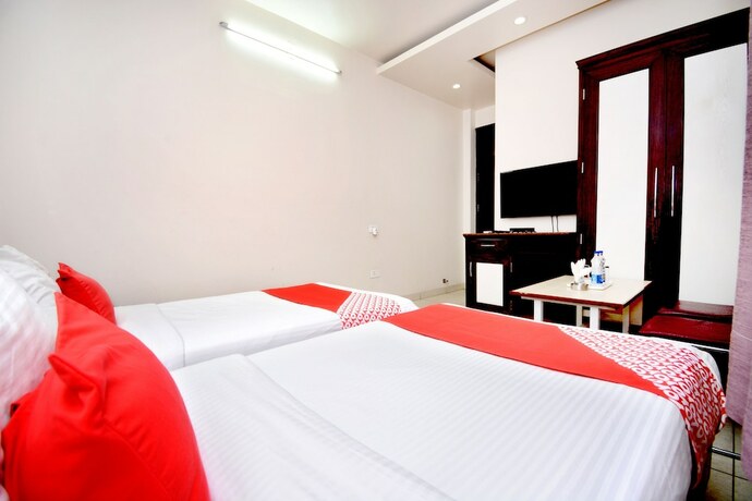 Imagen de la habitación del Hotel Leela Grande. Foto 6