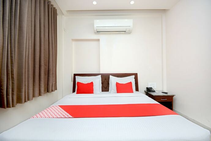 Imagen de la habitación del Hotel Leela Grande. Foto 8