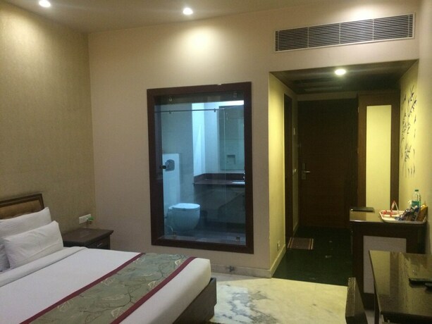 Imagen de la habitación del Hotel Leela Grande. Foto 9