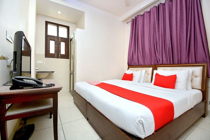 Imagen de la habitación del Hotel Leela Grande. Foto 20