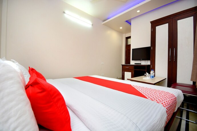 Imagen de la habitación del Hotel Leela Grande. Foto 29