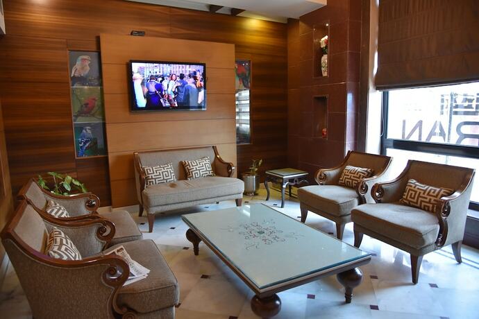 Imagen de los interiores del Hotel Leela Grande. Foto 34