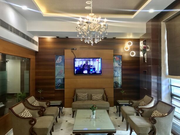 Imagen de los interiores del Hotel Leela Grande. Foto 40