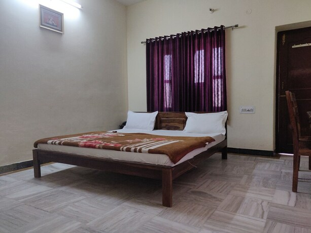 Imagen de la habitación del Hotel Leela Nikunj. Foto 22