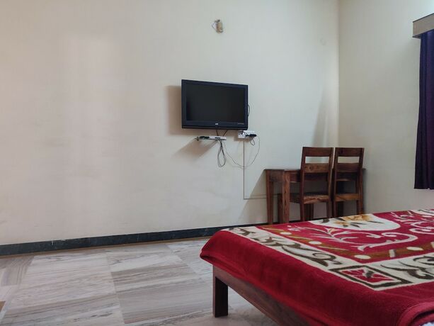 Imagen de la habitación del Hotel Leela Nikunj. Foto 27