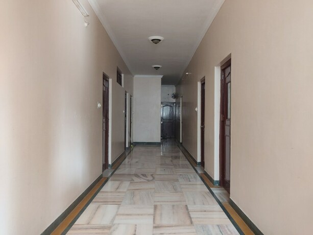 Imagen de los interiores del Hotel Leela Nikunj. Foto 32