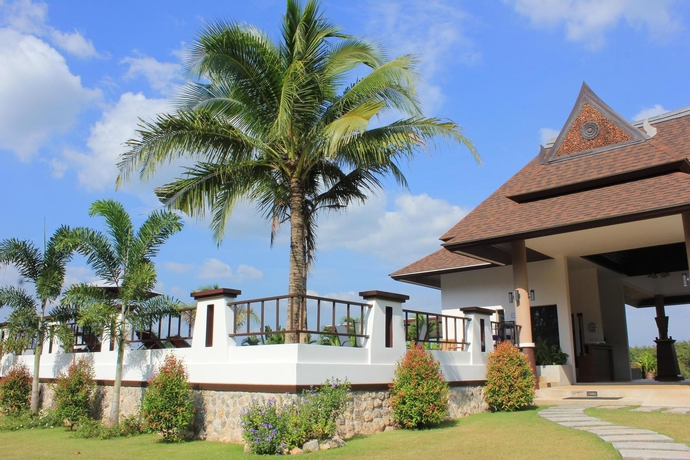 Imagen de los exteriores del Hotel Leelawadee Garden Resort. Foto 12