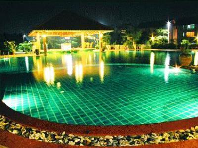 Imagen general del Hotel Leelawadee Lagoon Resort. Foto 3