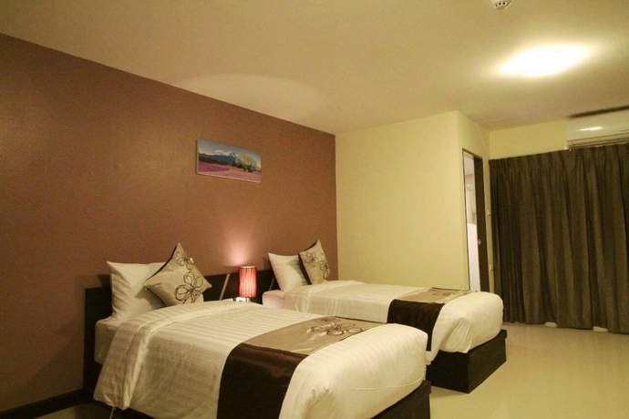 Imagen de la habitación del Hotel Leelawadee Modern Resort Huaykwang. Foto 4