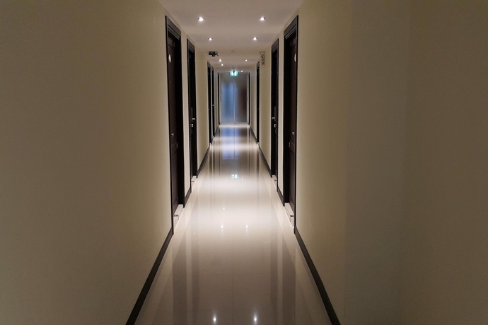 Imagen de los interiores del Hotel Leelawadee Modern Resort Huaykwang. Foto 10
