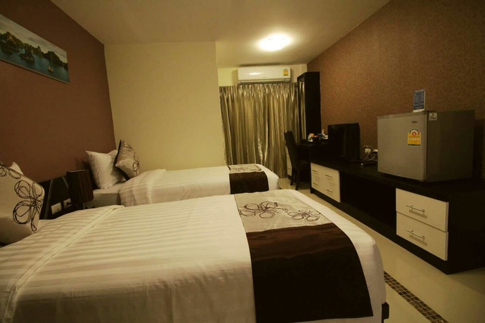 Imagen de la habitación del Hotel Leelawadee Modern Resort Huaykwang. Foto 5