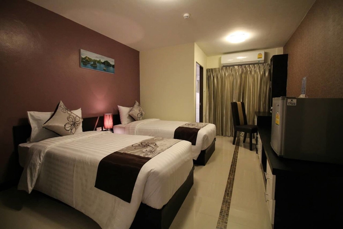Imagen de la habitación del Hotel Leelawadee Modern Resort Huaykwang. Foto 6