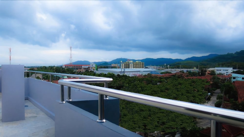 Imagen de los exteriores del Hotel Leelawadee Naka. Foto 10