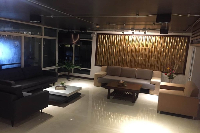 Imagen de los interiores del Hotel Leelawadee Resotel Raminthra 22. Foto 8