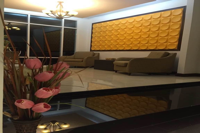Imagen de los interiores del Hotel Leelawadee Resotel Raminthra 22. Foto 13
