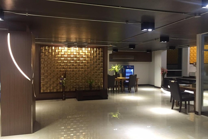 Imagen de los interiores del Hotel Leelawadee Resotel Raminthra 22. Foto 14
