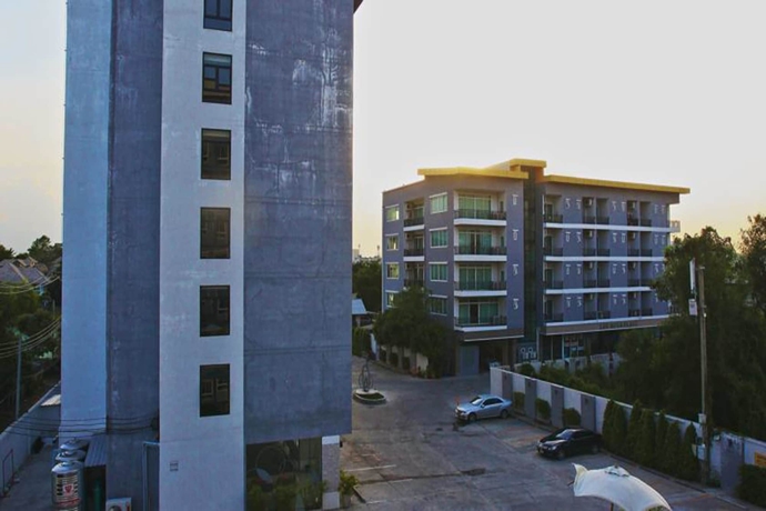 Imagen de los exteriores del Hotel Leenova. Foto 12