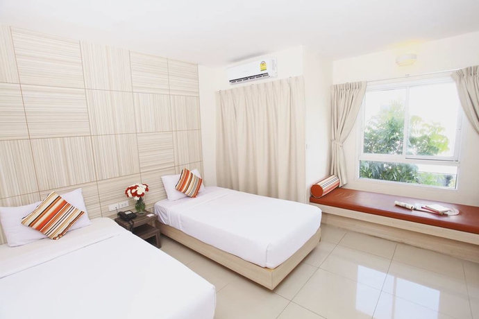 Imagen de la habitación del Hotel Leenova. Foto 8