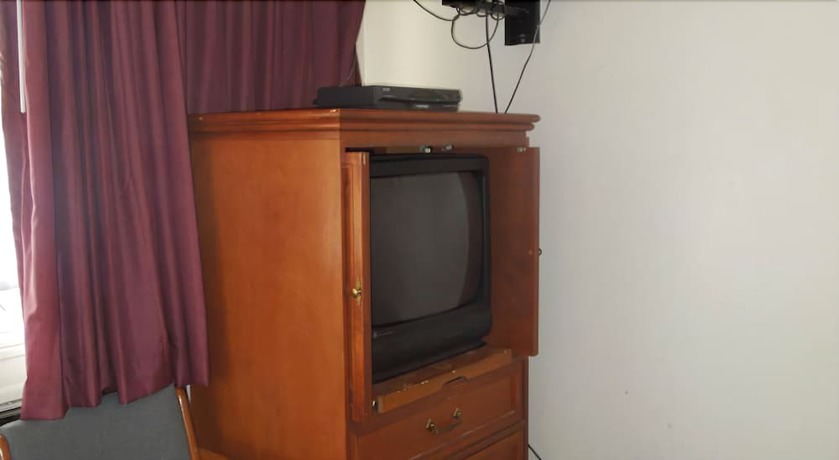 Imagen de la habitación del Hotel Lee\'s Motel. Foto 4