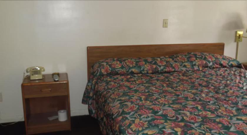 Imagen de la habitación del Hotel Lee\'s Motel. Foto 5