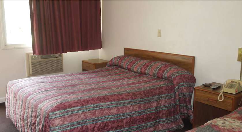 Imagen de la habitación del Hotel Lee\'s Motel. Foto 9