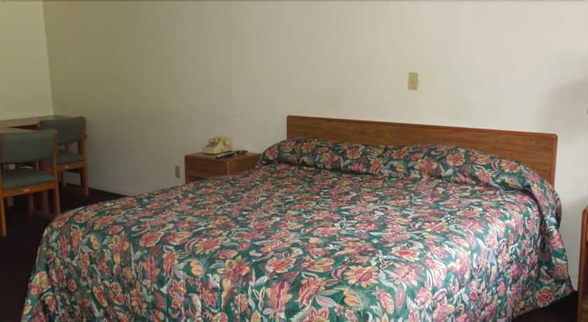 Imagen de la habitación del Hotel Lee\'s Motel. Foto 12
