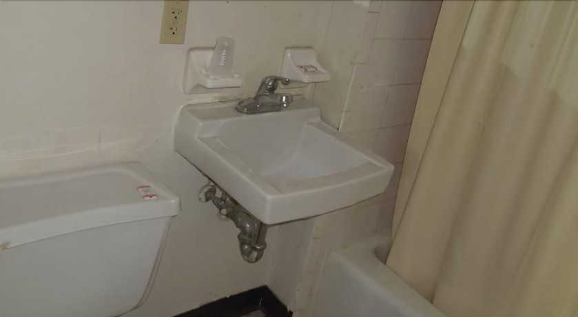 Imagen de la habitación del Hotel Lee\'s Motel. Foto 13