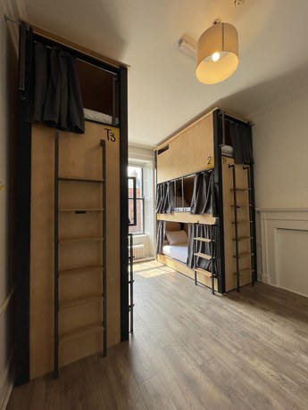 Imagen de la habitación del Hotel Leevin Hostel George. Foto 11