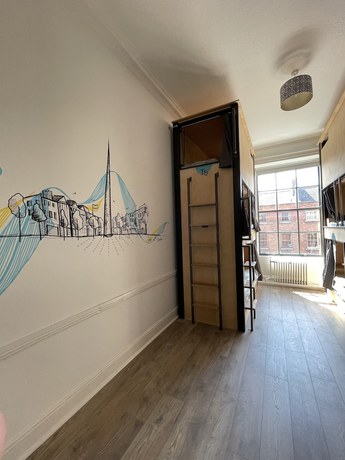 Imagen de la habitación del Hotel Leevin Hostel George. Foto 20