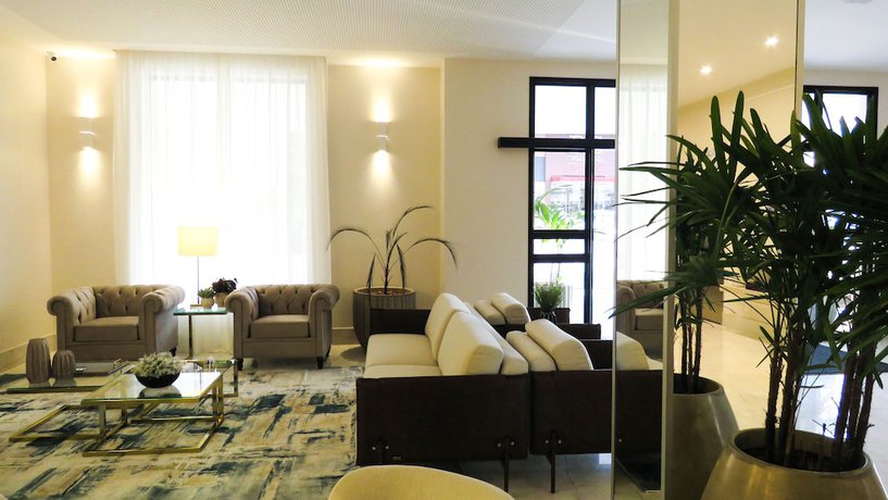 Imagen de los interiores del Hotel Lefel. Foto 19