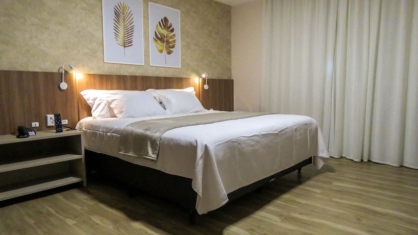 Imagen de la habitación del Hotel Lefel. Foto 16