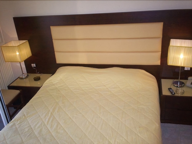 Imagen de la habitación del Hotel Lefkadi. Foto 7