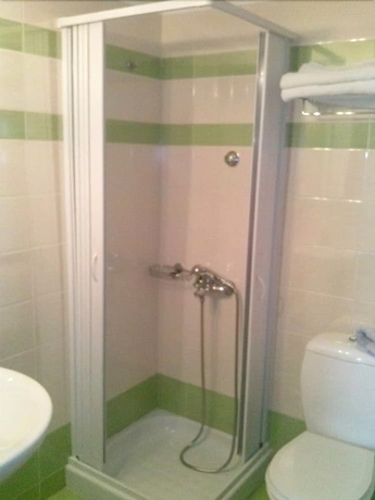 Imagen de la habitación del Hotel Lefkadi. Foto 16