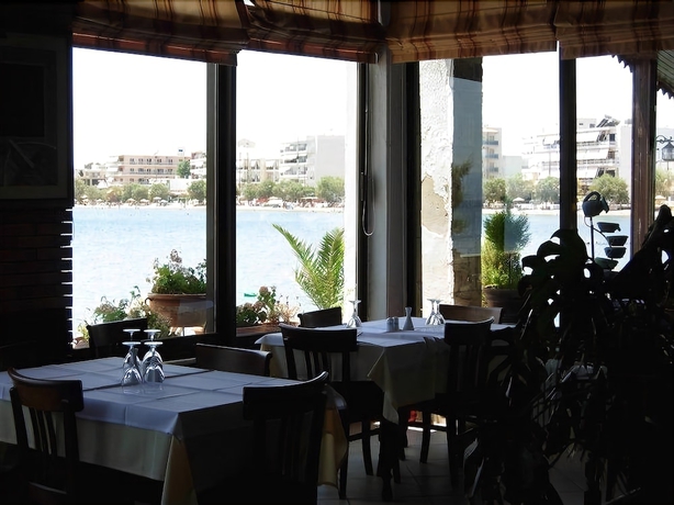 Imagen del bar/restaurante del Hotel Lefkadi. Foto 3