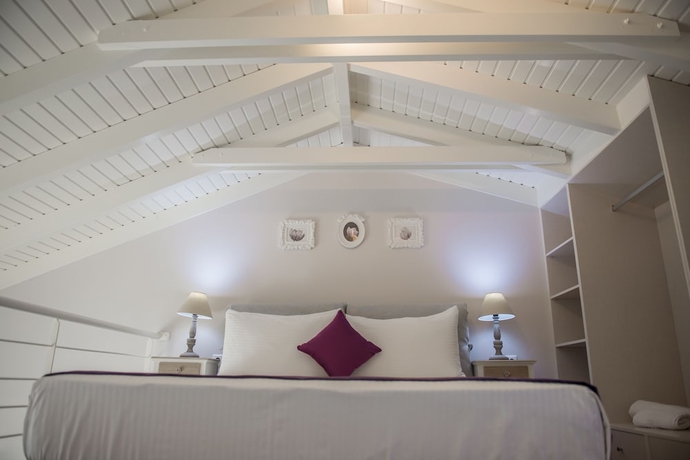 Imagen de la habitación del Hotel Lefkadio Suites. Foto 17