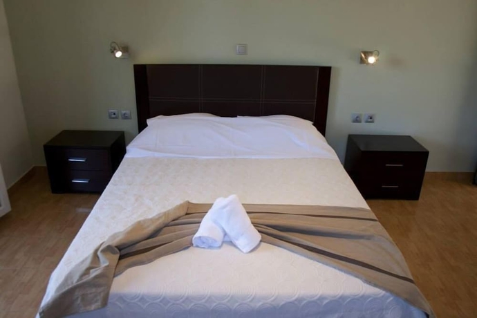 Imagen de la habitación del Hotel Lefkas Petra. Foto 8
