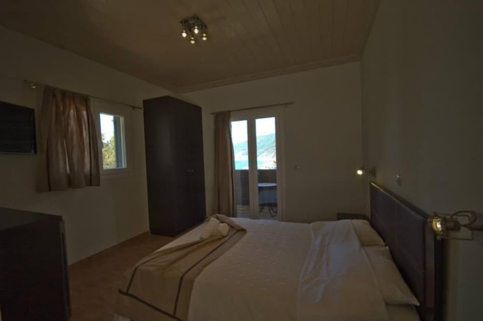 Imagen de la habitación del Hotel Lefkas Petra. Foto 11