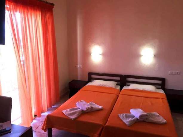 Imagen de la habitación del Hotel Lefkes. Foto 4