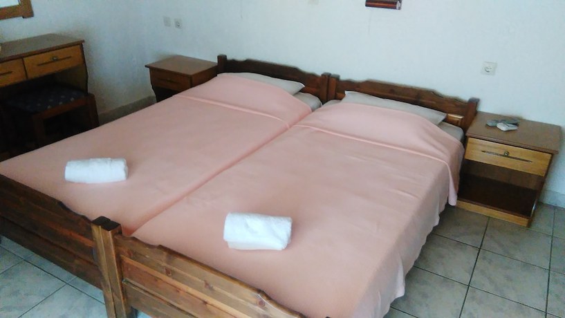 Imagen de la habitación del Hotel Lefkes. Foto 7