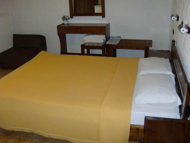 Imagen de la habitación del Hotel Lefkes. Foto 18