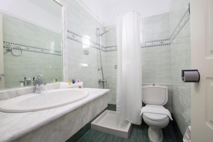Imagen de la habitación del Hotel Lefko. Foto 6