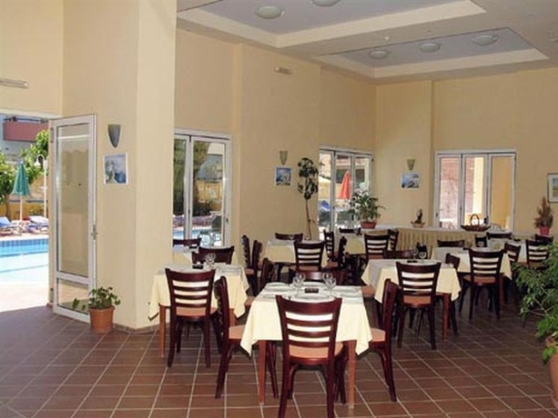 Imagen general del Hotel Lefkoniko Bay. Foto 4